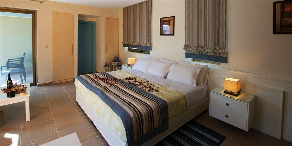 Mantinia Bay Hotel Каламата Екстер'єр фото