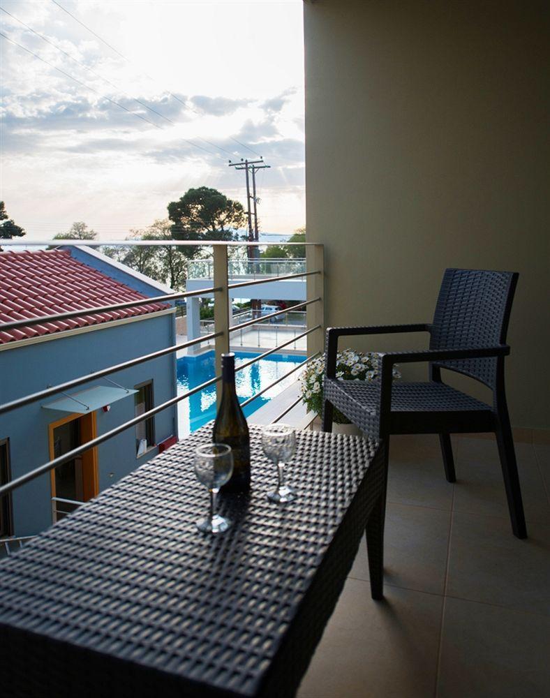 Mantinia Bay Hotel Каламата Екстер'єр фото